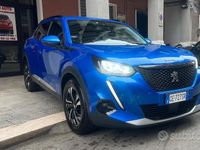 Usata Peugeot 2008 Allure 130 CV (95 kW) 2021 Blu SUV