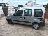 Usado Renault Kangoo 75 CV (55 kW) 2007 Plateado Monovolumen