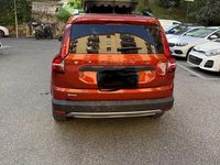 Usata Dacia Jogger 101 CV (74 kW) 2022 Rosso Monovolume