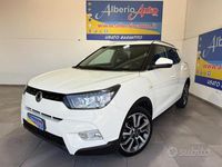 Usata Ssangyong (KGM) Tivoli 116 CV (85 kW) 2016 Bianco SUV