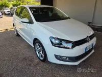 Usata VW Polo Highline 82 CV (60 kW) 2011 Bianco Utilitaria