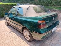 Usata VW Golf Cabriolet Trendline 101 CV (74 kW) 1998 Verde Cabrio