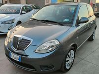 Usata Lancia Ypsilon Platinum 75 CV (55 kW) 2011 Grigio Utilitaria