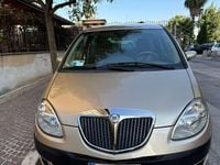 Usata Lancia Musa 69 CV (50 kW) 2006 Oro Monovolume