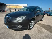 Usata Lancia Delta Gold 120 CV (88 kW) 2012 Bluazzurro Utilitaria