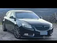 Usata Opel Insignia 160 CV (117 kW) 2010 Nero Station wagon