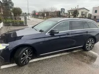Usata Mercedes E300 Premium Plus 194 CV (142 kW) 2019 Blu/azzurro Station wagon