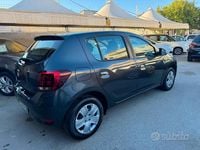 Usata Dacia Sandero Comfort 101 CV (74 kW) 2020 Grigio Berlina
