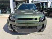 Nuova Land Rover Defender SE Dynamic 200 CV (147 kW) 2026 Patagonia green SUV