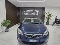 Usata Opel Astra 110 CV (80 kW) 2011 Blu Station wagon