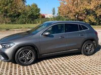 Usata Mercedes GLA200 Premium 150 CV (110 kW) 2020 Grigio SUV