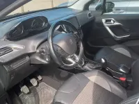 Usata Peugeot 2008 99 CV (72 kW) 2018 Verde SUV