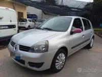 Usata Renault Clio II Dynamique 75 CV (55 kW) 2007 Grigio Berlina