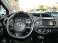 Usata Toyota Yaris Active 72 CV (52 kW) 2018 Rosso Berlina