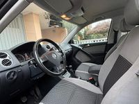 Usata VW Tiguan 140 CV (102 kW) 2010 Nero SUV