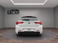 Usata Alfa Romeo Giulietta Super 120 CV (88 kW) 2018 Bianco Utilitaria