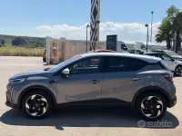 Usata Renault Captur Techno 101 CV (74 kW) 2025 Grigio SUV