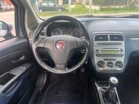 Usata Fiat Grande Punto S 78 CV (57 kW) 2010 Argento metallizzato Utilitaria