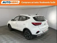 Usata MG ZS Luxury 106 CV (77 kW) 2024 Bianco SUV