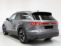 Usata VW Touareg R-line 231 CV (169 kW) 2024 Grigio SUV