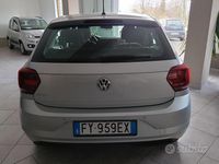 Usata VW Polo Comfortline 95 CV (69 kW) 2019 Grigio Utilitaria