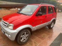 Usata Daihatsu Terios 86 CV (63 kW) 2004 Rosso SUV