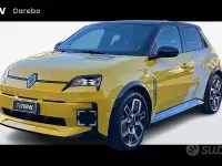 Usata Renault 5 E-Tech Iconic 110 kW (150 CV) 2024 Giallo Berlina