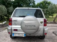 Usata Toyota RAV4 116 CV (85 kW) 2003 Grigio SUV