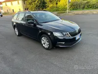 Usata Skoda Octavia G-TEC Executive 110 CV (80 kW) 2017 Nero Station wagon