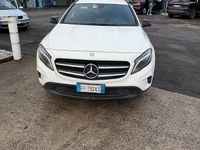 Usata Mercedes GLA200 136 CV (100 kW) 2016 Bianco SUV