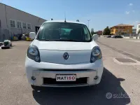 Usata Renault Kangoo 110 CV (80 kW) 2011 Bianco Monovolume