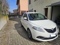 Usata Lancia Ypsilon Gold 69 CV (50 kW) 2017 Utilitaria