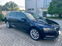 Usado Skoda Superb Style 150 CV (110 kW) 2020 Negro Familiar