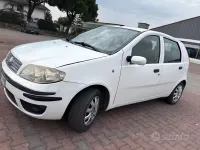 Usata Fiat Punto Classica 80 CV (58 kW) 2007 Bianco Utilitaria