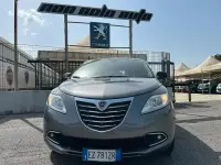 Usata Lancia Ypsilon Silver 69 CV (50 kW) 2015 Argento Utilitaria