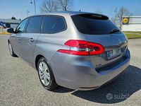 Usata Peugeot 308 120 CV (88 kW) 2018 Grigio Station wagon