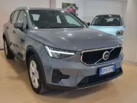 Usata Volvo XC40 Core 163 CV (119 kW) 2023 Grigio SUV