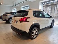 Usata Peugeot 2008 Allure 100 CV (73 kW) 2016 Bianco SUV