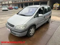 Usata Opel Zafira Elegance 101 CV (74 kW) 2002 Argento Monovolume