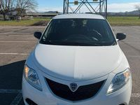 Usata Lancia Ypsilon Platinum 69 CV (50 kW) 2017 Bianco Utilitaria