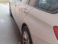 Usata BMW 318 Luxury Line 143 CV (105 kW) 2014 Grigio Station wagon