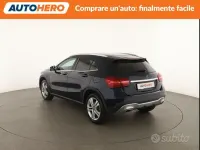 Usata Mercedes GLA200 136 CV (100 kW) 2018 Bluazzurro SUV