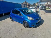 Usata Toyota Aygo 68 CV (50 kW) 2010 Blu Utilitaria