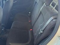 Usata Fiat Punto 77 CV (56 kW) 2015 Bianco Utilitaria