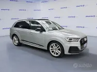 Usata Audi Q7 Sport 286 CV (210 kW) 2023 Grigio SUV