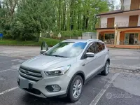 Usata Ford Kuga 120 CV (88 kW) 2019 Grigio SUV