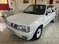 Usata Peugeot 205 101 CV (74 kW) 1989 Bianco Berlina
