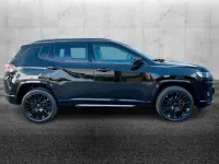 Usata Jeep Compass Altitude 131 CV (96 kW) 2024 Nero SUV
