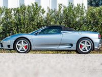 Usata Ferrari 360 400 CV (294 kW) 2005 Grigio Cabrio