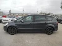 Usata Ford S-MAX Titanium 140 CV (102 kW) 2007 Gray Monovolume